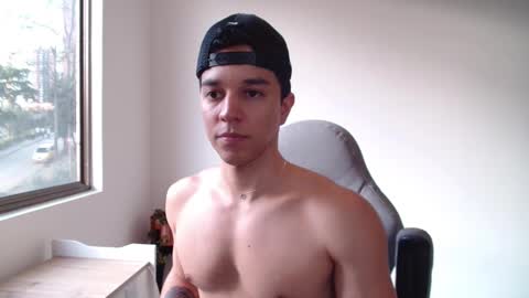 Snapshot of scott_brasher1 chatting on 02/19/25, 10:09 Twitter Scott brasher1 Instagram Camiloestuardo2 online show from 02/19/25, 10:09