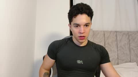 Snapshot of scott_brasher1 chatting on 12/16/25, 03:00 Twitter Scott brasher1 Instagram Camiloestuardo2 online show from 12/16/25, 03:00