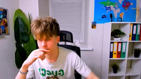 Snapshot of scott_peters chatting on 01/15/26, 05:27 Scott online show from 01/15/26, 05:27