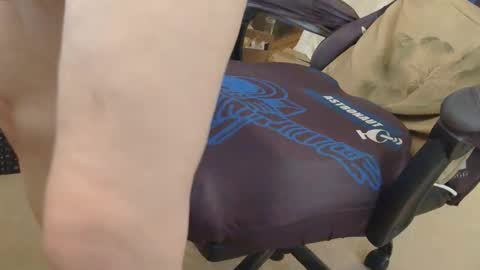 Snapshot of scottalias chatting on 05/12/26, 07:11 Scott online show from 05/12/26, 07:11