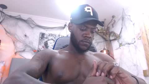 Snapshot of scottdamar chatting on 10/28/25, 06:32 Damar online show from 10/28/25, 06:32