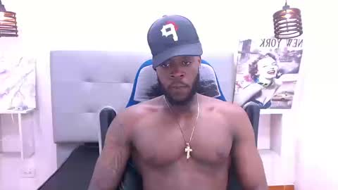 Snapshot of scottdamar chatting on 11/08/25, 12:11 Damar online show from 11/08/25, 12:11