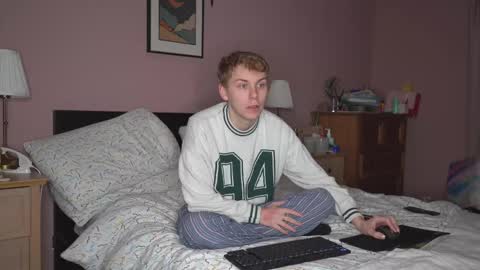 danny online show from 11/08/25, 05:23
