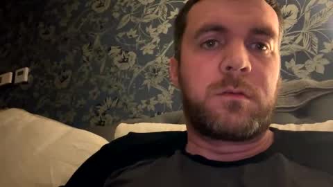 Snapshot of scottishbigdick87 chatting on 04/27/26, 01:25 scottishbigdick87 online show from 04/27/26, 01:25
