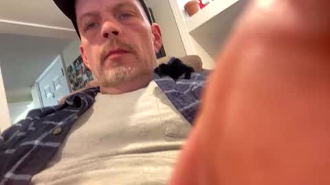 scottj603603 online show from 02/05/26, 05:39