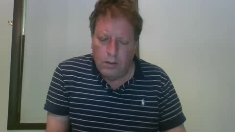 Snapshot of scottpbi52 chatting on 05/21/26, 02:02 scottpbi52 online show from 05/21/26, 02:02