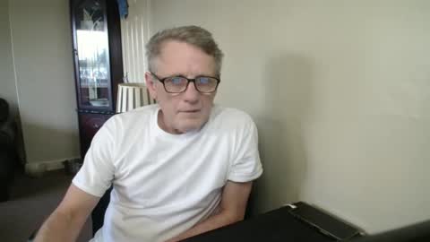 James online show from 11/01/25, 09:44