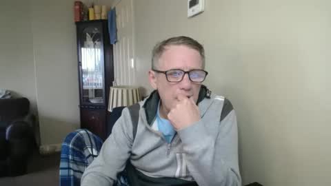 James online show from 11/03/25, 10:49