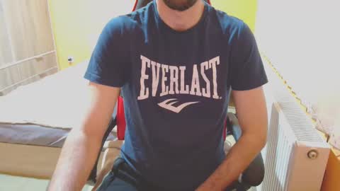 Snapshot of scotty_98 chatting on 01/08/25, 04:22 scotty_98 online show from 01/08/25, 04:22