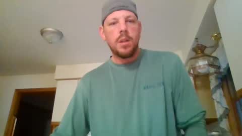 Snapshot of scottydoesntknow0 chatting on 12/20/24, 10:11 scottydoesntknow0 online show from 12/20/24, 10:11