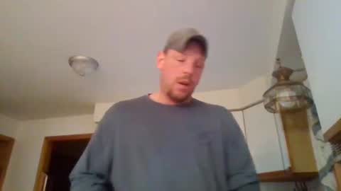 Snapshot of scottydoesntknow0 chatting on 02/21/26, 02:45 scottydoesntknow0 online show from 02/21/26, 02:45