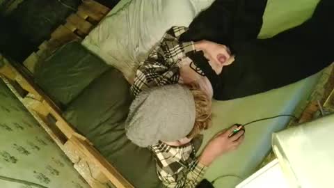 scratt67 online show from 12/15/25, 11:20