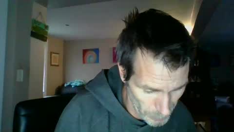 Snapshot of scroach11 chatting on 01/10/25, 05:24 GettOffMyLawn online show from 01/10/25, 05:24