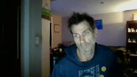 Snapshot of scroach11 chatting on 04/26/26, 02:31 GettOffMyLawn online show from 04/26/26, 02:31