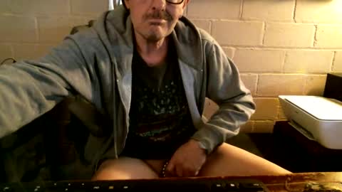 eating pussy  sucking dick online show from 10/19/25, 10:10