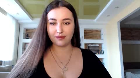 Snapshot of sea_cocktail chatting on 12/13/24, 09:02 Elizabeth  online show from 12/13/24, 09:02