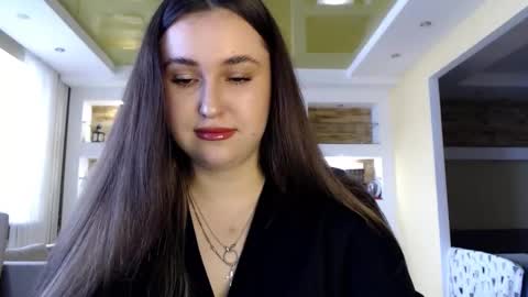 Snapshot of sea_cocktail chatting on 02/15/25, 10:00 Elizabeth  online show from 02/15/25, 10:00