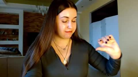 Elizabeth  online show from 02/18/26, 07:26