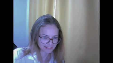 Snapshot of sea_dream chatting on 09/15/25, 08:47 SEA Dream online show from 09/15/25, 08:47