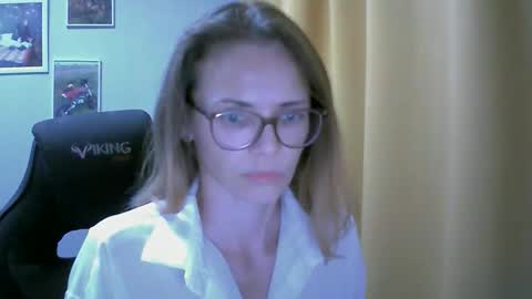 Snapshot of sea_dream chatting on 09/18/25, 05:15 SEA Dream online show from 09/18/25, 05:15