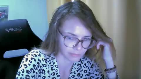 Snapshot of sea_dream chatting on 09/22/25, 03:52 SEA Dream online show from 09/22/25, 03:52