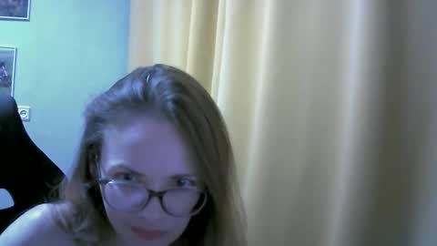 Snapshot of sea_dream chatting on 10/11/25, 06:17 SEA Dream online show from 10/11/25, 06:17