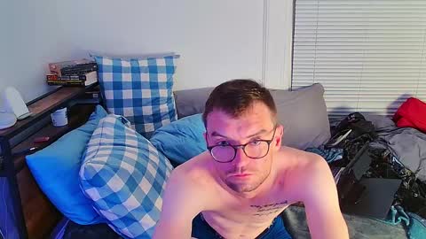 Snapshot of seamusshameless chatting on 06/06/26, 03:33 Seamus online show from 06/06/26, 03:33