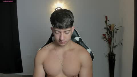 Snapshot of sean_brownx chatting on 06/05/26, 11:49 Sean online show from 06/05/26, 11:49
