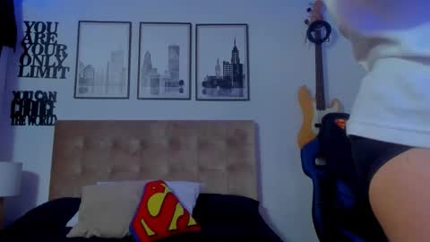 Sean Carrera online show from 11/12/25, 03:07