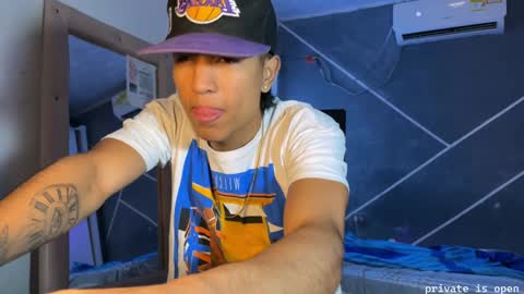 Snapshot of sean_scoth2 chatting on 12/16/24, 04:16 Sean Scoth online show from 12/16/24, 04:16