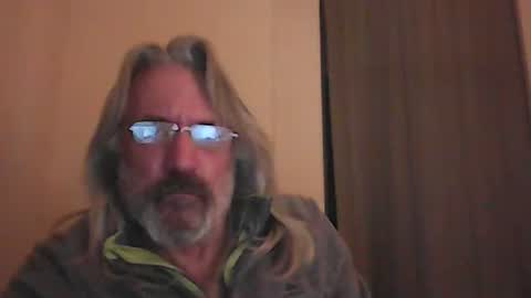 Snapshot of seantheflyer chatting on 12/07/24, 01:03 seantheflyer online show from 12/07/24, 01:03