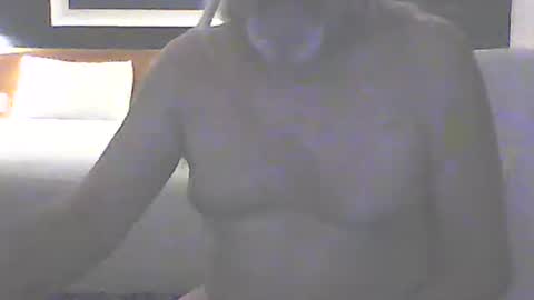 Snapshot of seantheflyer chatting on 12/20/24, 12:52 seantheflyer online show from 12/20/24, 12:52
