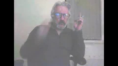 Snapshot of seantheflyer chatting on 09/25/25, 10:02 seantheflyer online show from 09/25/25, 10:02