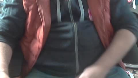 Snapshot of seathrough chatting on 11/26/25, 02:51 Falco J online show from 11/26/25, 02:51