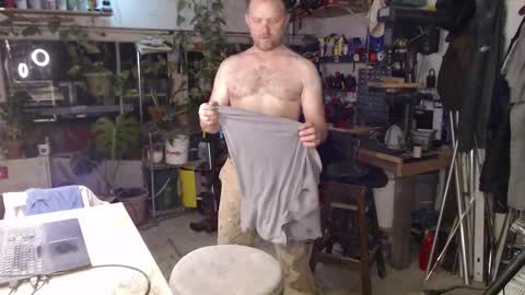 Seattlemanwhore online show from 10/20/25, 01:11