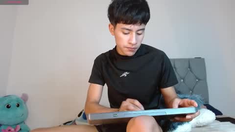 Snapshot of sebas_fire4 chatting on 05/19/26, 11:11 sebas_fire4 online show from 05/19/26, 11:11