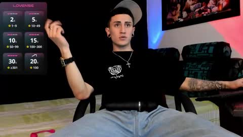 Sebastian online show from 11/25/25, 12:32