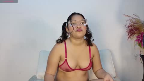 Snapshot of sebas_n_aly chatting on 02/22/26, 03:29 ely online show from 02/22/26, 03:29