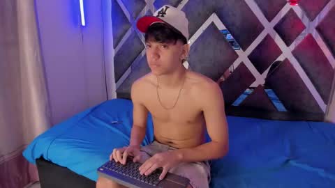 sebas_pretty7 online show from 11/22/25, 12:26