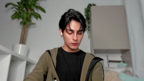 sebastian online show from 01/26/25, 05:56