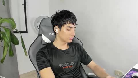 sebastian online show from 01/19/26, 03:05