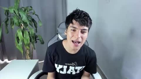 sebastian online show from 03/18/26, 04:43