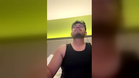 Snapshot of sebasbilbao7 chatting on 03/17/26, 06:06 sebasbilbao7 online show from 03/17/26, 06:06