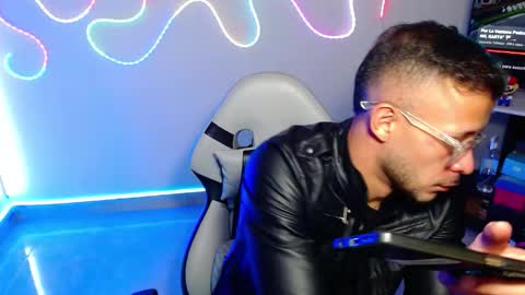 Snapshot of sebastian_025 chatting on 10/10/25, 07:07 Sebastian online show from 10/10/25, 07:07