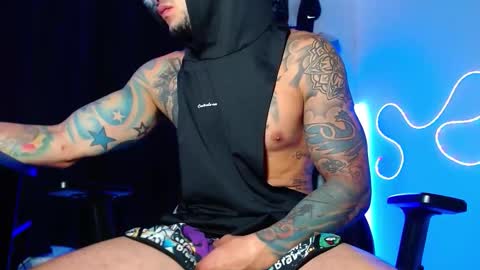 Sebastian online show from 12/19/25, 10:22