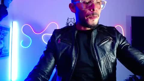 Sebastian online show from 03/22/26, 07:50