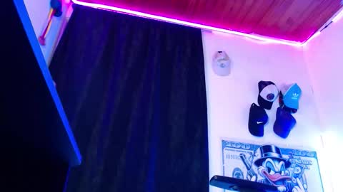 Sebastian online show from 03/23/26, 10:52