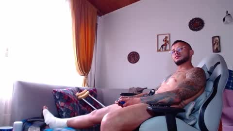 Snapshot of sebastian_025 chatting on 06/02/26, 06:21 Sebastian online show from 06/02/26, 06:21