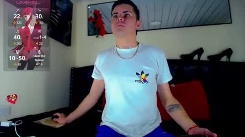 Snapshot of sebastian_loaiza chatting on 11/02/25, 07:49 Sebastian online show from 11/02/25, 07:49