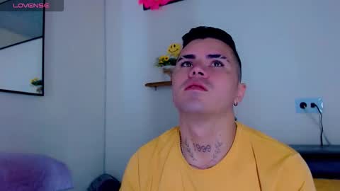 Sebastian online show from 12/21/25, 03:52